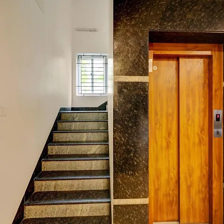 Townhouse Majestic Inn-3