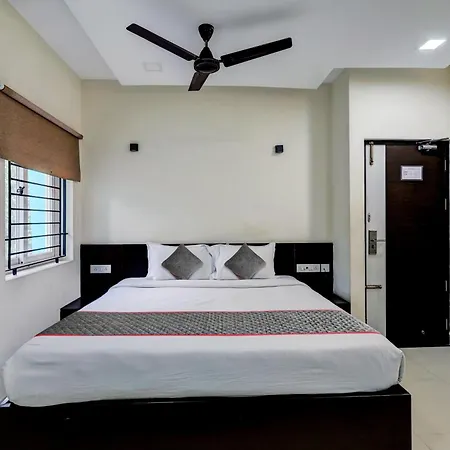 Townhouse Majestic Inn-2