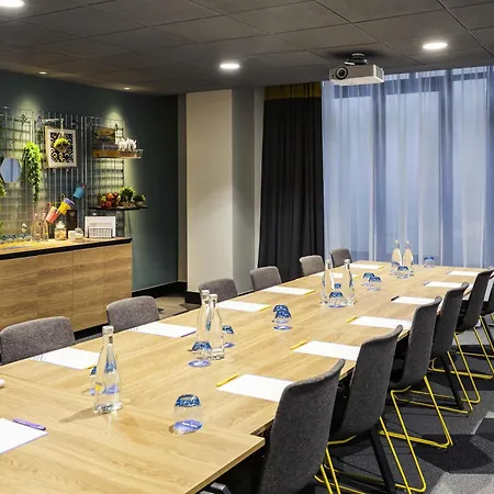 Novotel London Tower Bridge-2
