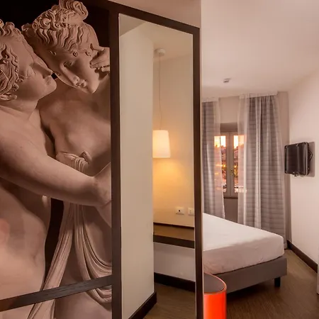 Cosmopolita Rome Colosseum, Tapestry Collection By Hilton-3