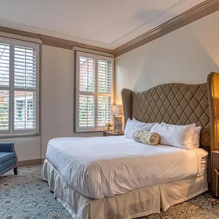 Andrew Pinckney Inn-2