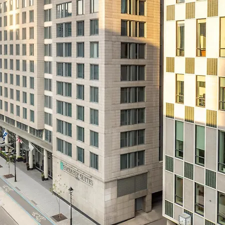Embassy Suites By Hilton - Montreal-2