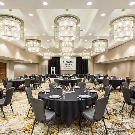 Crowne Plaza Seattle - No Resort Fee - Newly Renovated Ihg Hotel-2