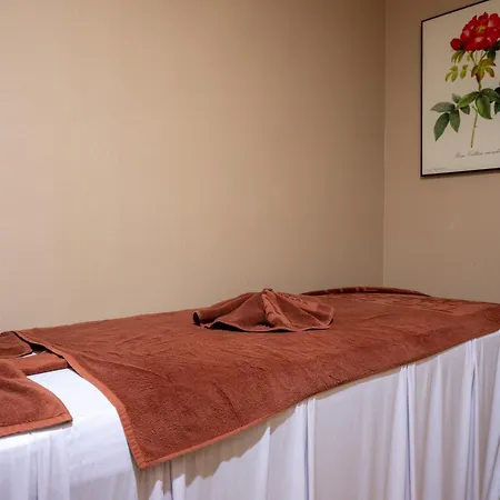 Harmony Saigon Hotel & Spa-3
