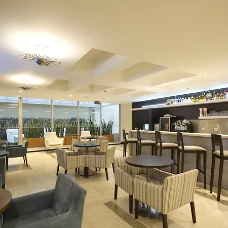 Hotel Bh Bicentenario-3