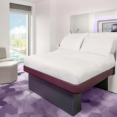 Yotel Amsterdam-2