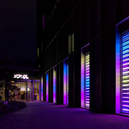 Yotel Amsterdam-3