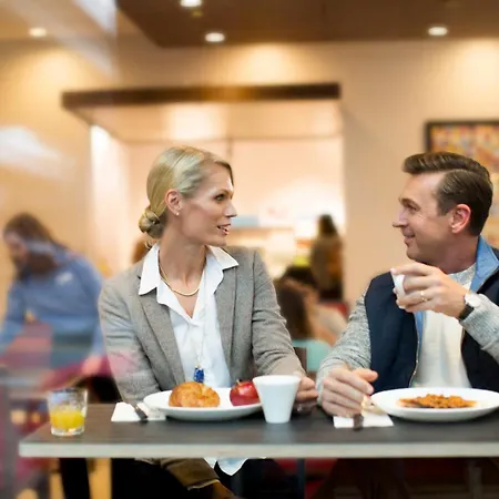 Holiday Inn Express Auckland City Centre By Ihg-3