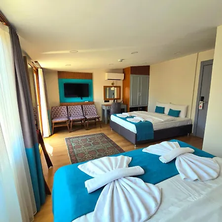 Lynda Hotel-3