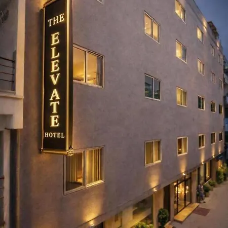 The Elevate Hotel Near Terminal 3 Delhi Airport With- Free Airport Pickup-2