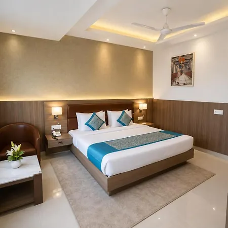 The Elevate Hotel Near Terminal 3 Delhi Airport With- Free Airport Pickup-3