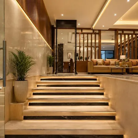 The Elevate Hotel Near Terminal 3 Delhi Airport With- Free Airport Pickup-2