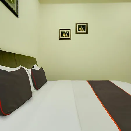 Super Collection O Ovel Hotel Grand-3