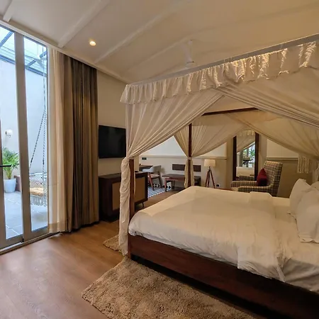 Cape House-2