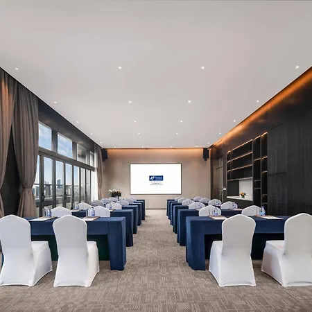 Holiday Inn Express Shenzhen Futian Center By Ihg-3