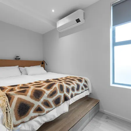 Ocean 9 - Sunset Beachfront Apartments-2
