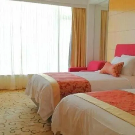 Golden Lustre Hotel-2