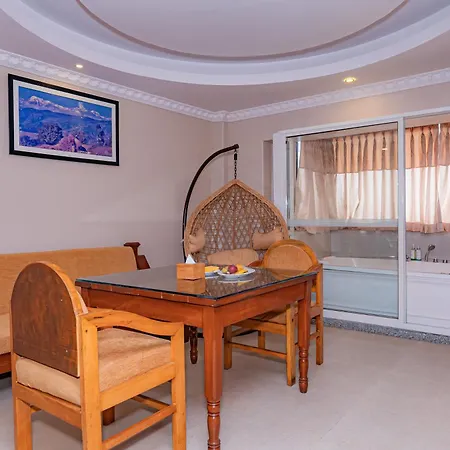 Kuti Resort & Spa-2