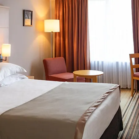 New Hotel Charlemagne-3