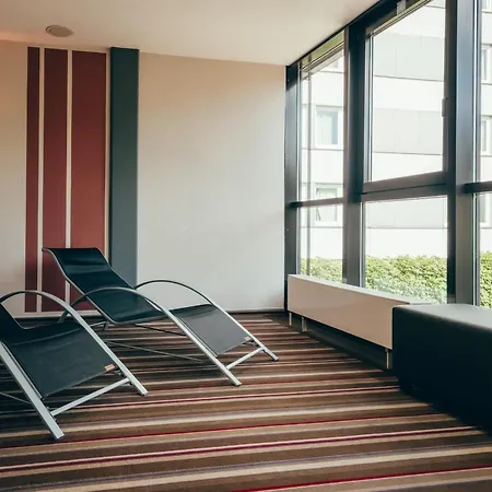 Leonardo Hotel Frankfurt City South-3