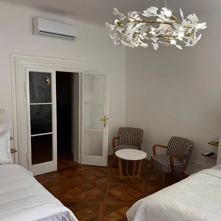Grand Hotel Praha-2
