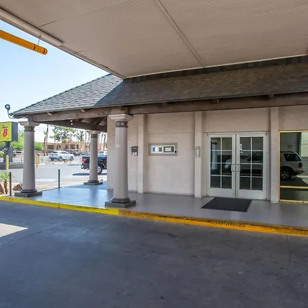 Super 8 By Wyndham Mesa Downtown Near Convention Center-3
