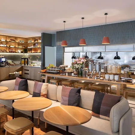 Novotel Sydney City Centre-2