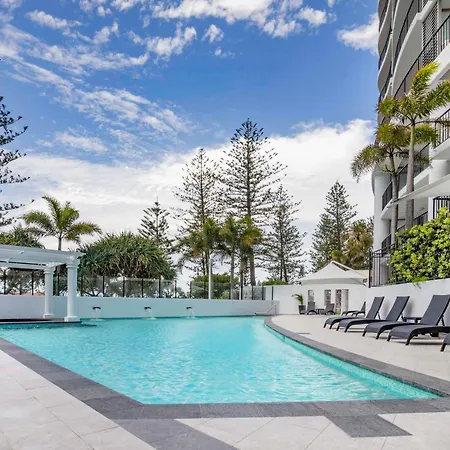 Mantra Coolangatta Beach-2