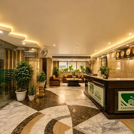 Airport Hotel Grand-3