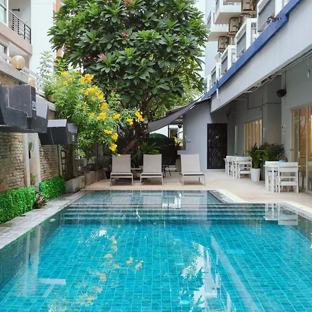 Kokotel Pattaya South Beach-3