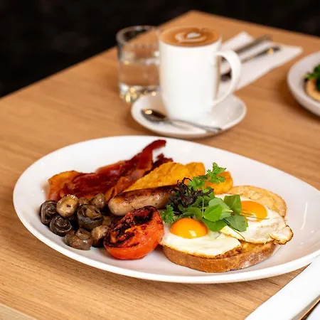 Mercure Newcastle Airport-2