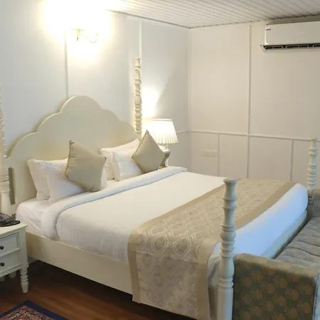 The Heritage Club - Tripura Castle Hotel And Spa-3