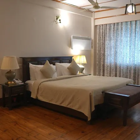 The Heritage Club - Tripura Castle Hotel And Spa-2