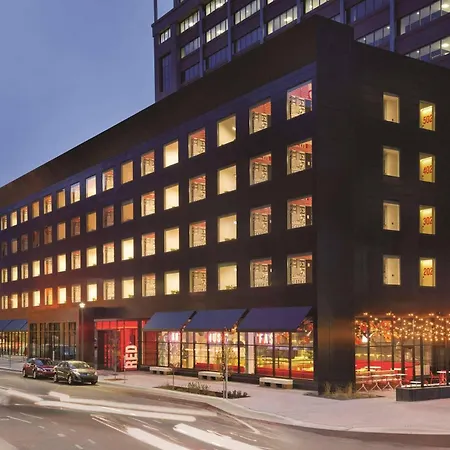 Radisson Red Minneapolis Downtown-2