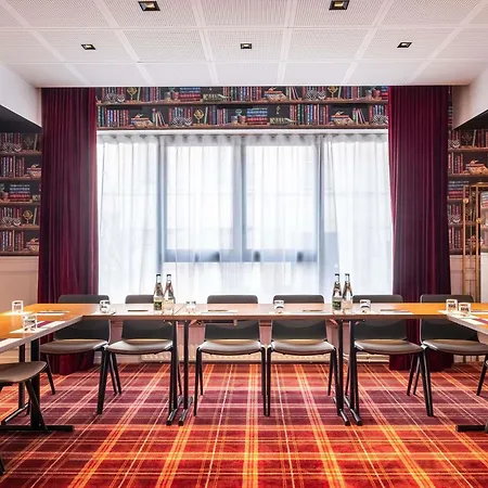 Mercure Paris Bercy Bibliotheque-3