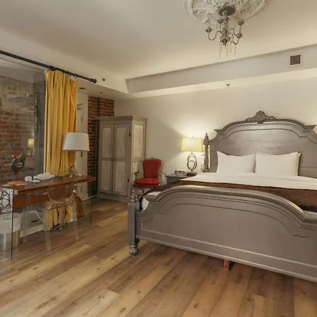 Auberge Place D'Armes-2