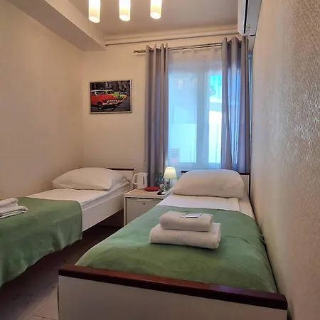 Cracow Central Aparthotel-2