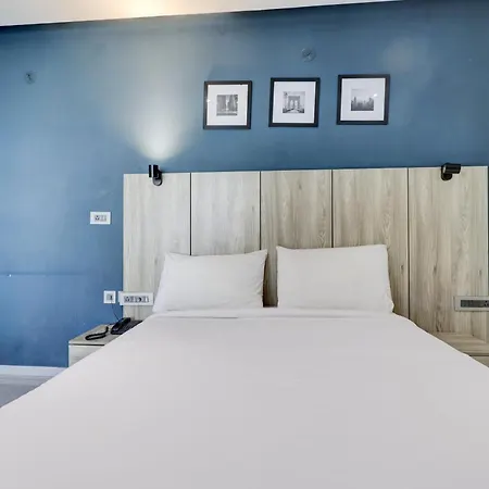 Sleek Townhouse Galexia Hotel And Resorts-3