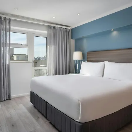 Protea Hotel By Marriott Cape Town Sea Point-3