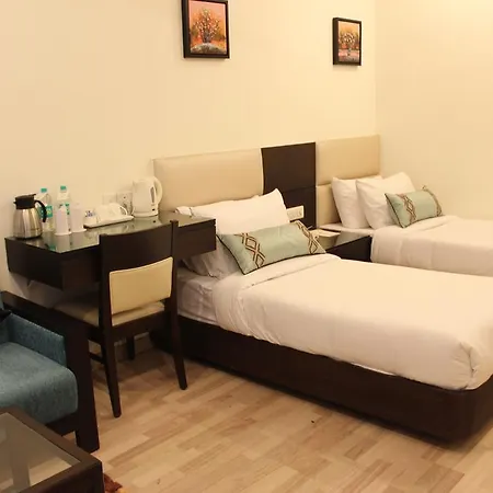 Hotel Amrapali Grand-3