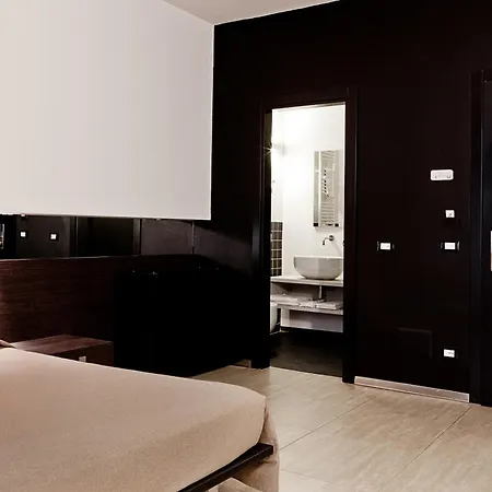 Mua Boutique Bologna-3