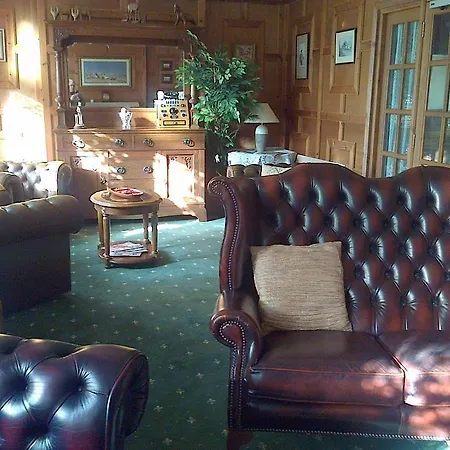 Lewinsdale Lodge-2