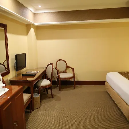 Golden Boutique Hotel Melawai-2