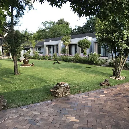 6 On Morris Guest Lodge-2