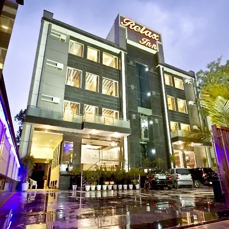 Treebo Premium Relax Inn Patel Nagar-2