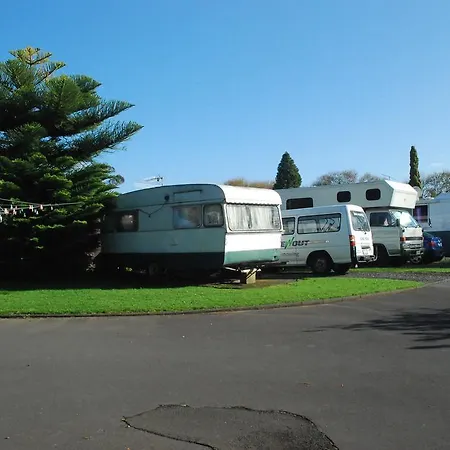 Avondale Motor Park-3