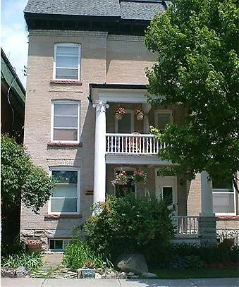 Australis Guest House-3