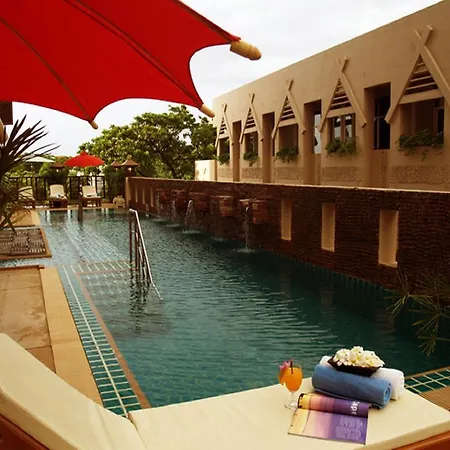Maninarakorn Hotel-2