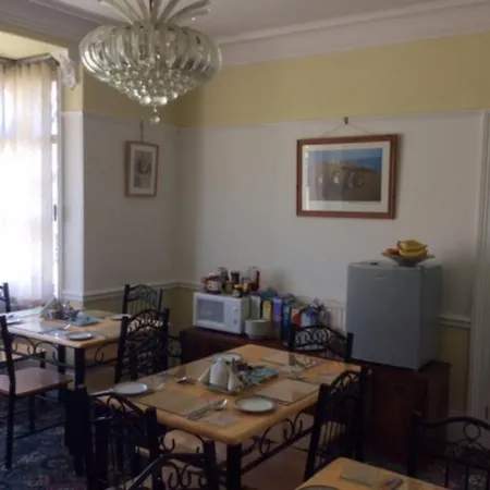 Alma Lodge Guest House-3