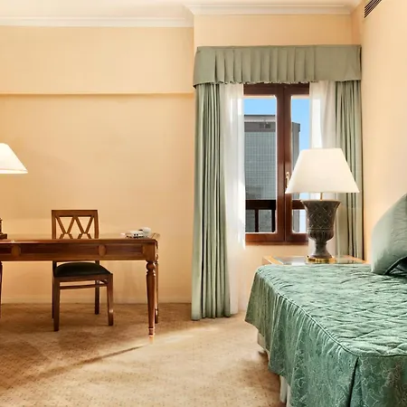 Cairo World Trade Center Hotel & Residences-3